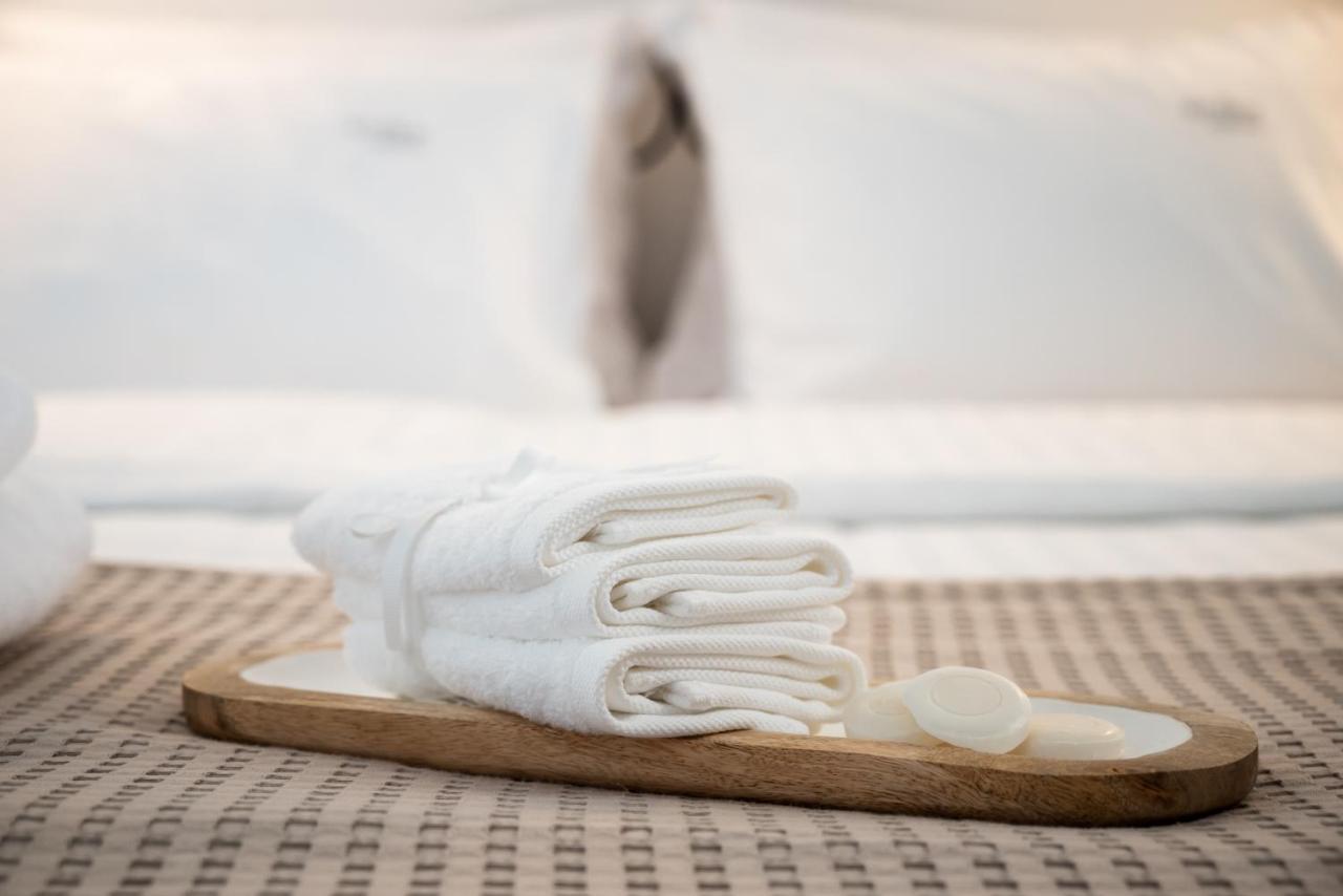 Aniko Suites Psarou Psarou  Exteriör bild